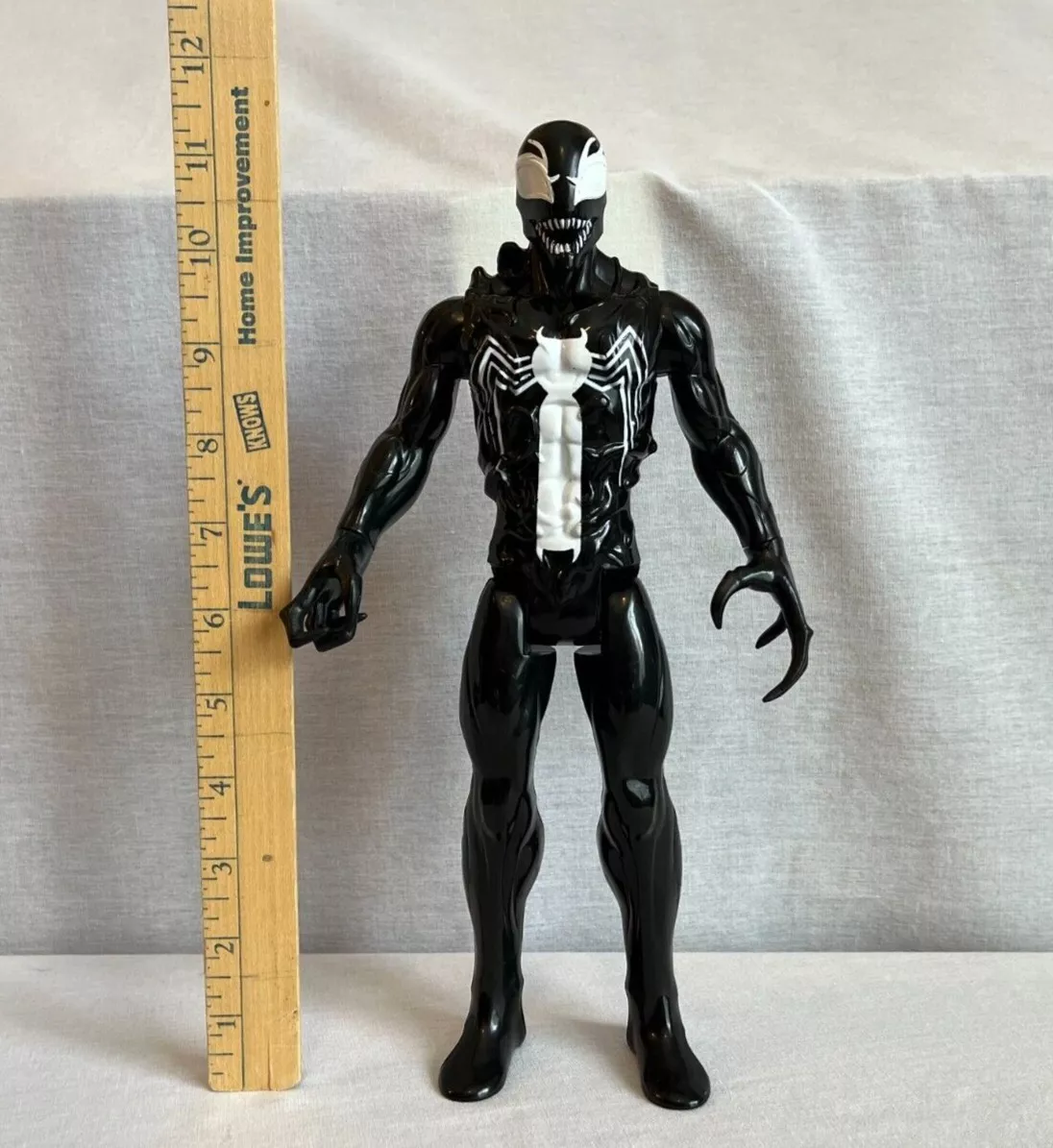 Marvel Spider Man Posable Titan Hero Series Venom Action Figure 12