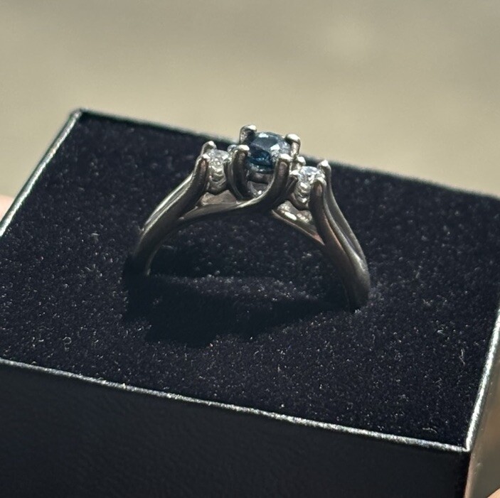 10K Solid White Gold Ring Featuring Two ~.05ct Di… - image 2