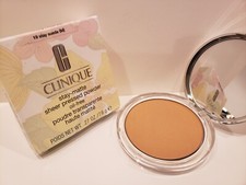 Clinique  Stay Matte Sheer Pressed Powder Oil-Free 19 Stay Suede .27oz