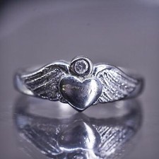 Size 6, vintage sterling silver 925 statement angel heart ring with cz