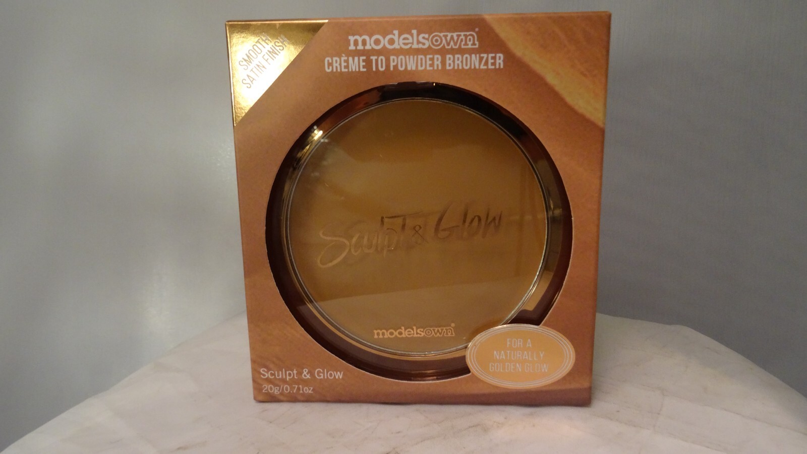 Бронзатор Models Own от крема до пудры - Golden Glow 05 - 071унции 4690₽