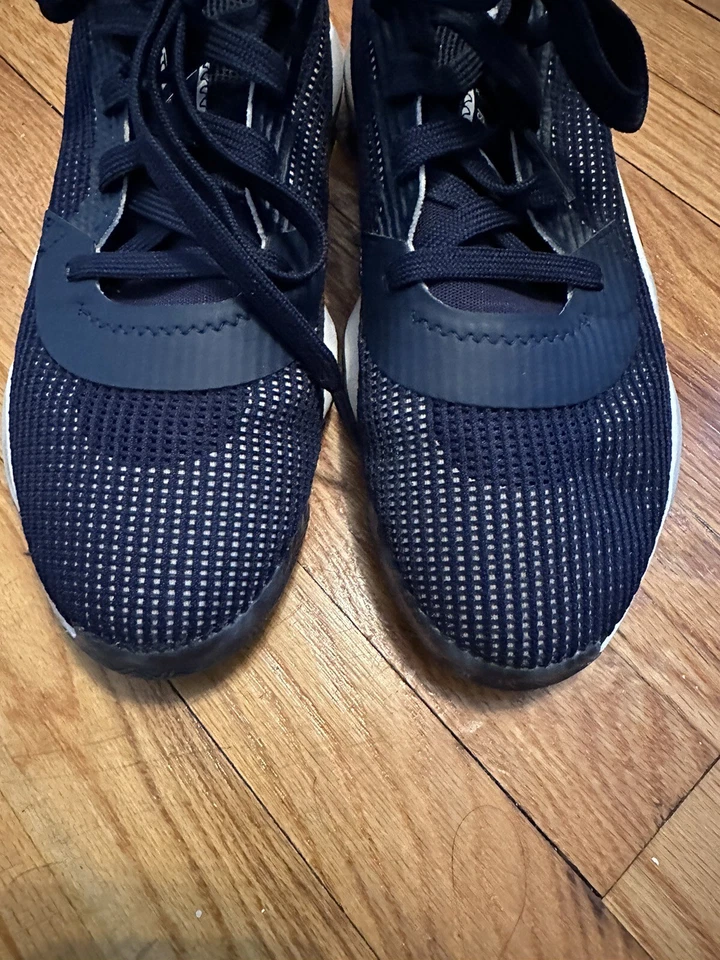 Men’s Adidas Pro Bounce Low Size 9 Navy blue And White - Image 2 of 4