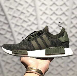 nmd r1 primeknit shoes
