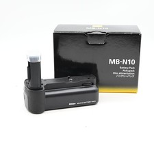 Nikon MB-N10 Multi-Battery Power Pack For Z7 And Z6 057