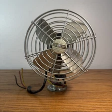 8" Casco Deluxe Truck Bus 4 Blade 12 Volt Fan Wire Cage Dash Mount