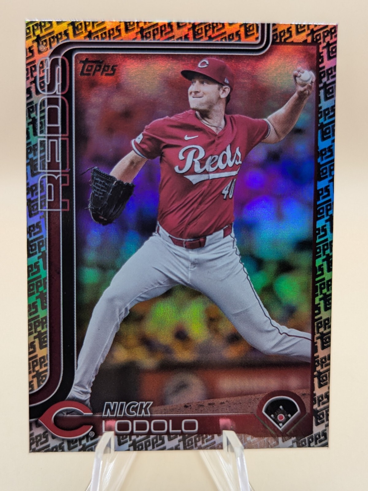 2025 Topps Series 1 Nick Lodolo Topps Foil Pattern baseball card #21 Reds