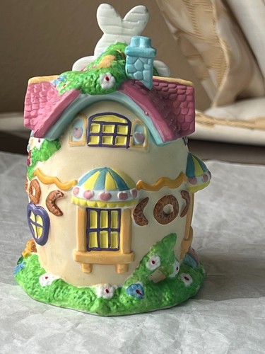 Easter village flowers & rabbits bakery FL2242 - Picture 5 of 7