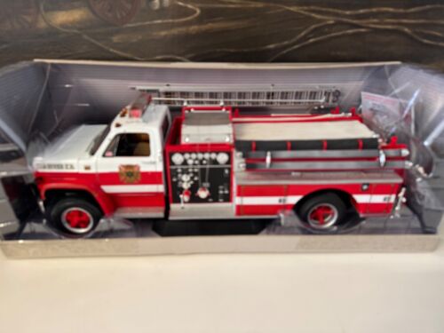 Fairfiled Mint #50660F Highway 61 1975 Chevy Red River Fire Red White 1:16 - Picture 3 of 3
