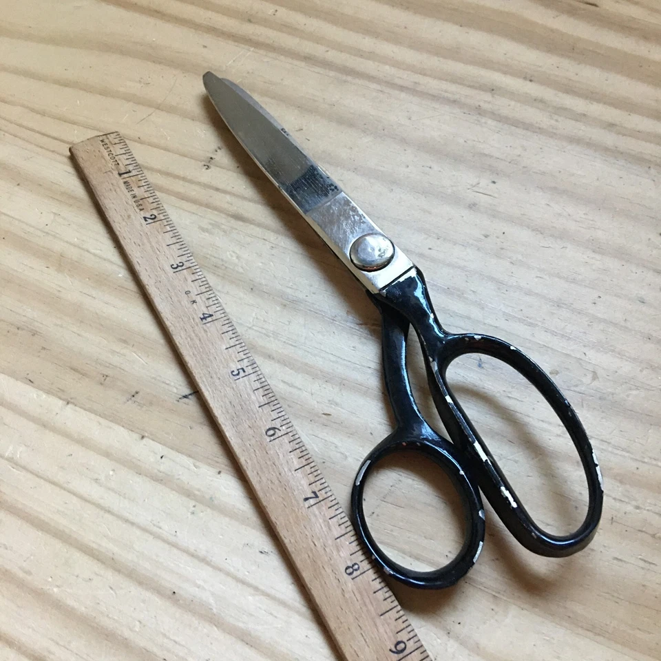 Vintage Wiss Model C Pinking Shears Sewing Fabric Crafting Scissors 9.25"L - Image 4 of 4