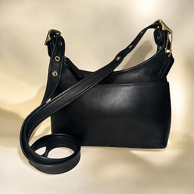 Vintage Coach 9136 RARE Red Leather Crossbody Shoulder Bag Vintage Coach 9136 RARE Red Leather Crossbody Shoulder Bag