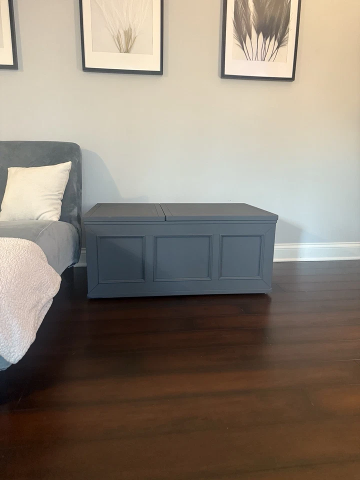 Hermoso cofre de muebles Ashley’s!!!! Excelente estado Foto 2 de 4