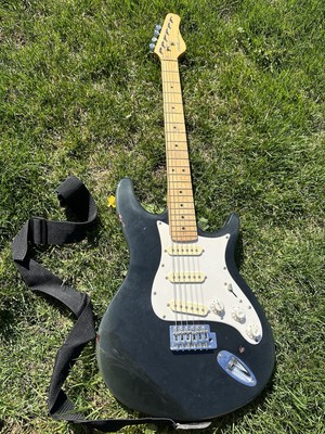 behringer IAXE 393 USB Strat Style Electric Guitar Black | eBay