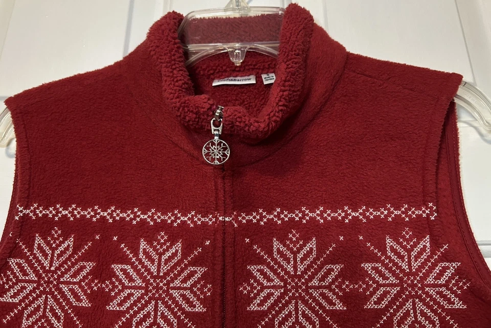 Croft & Barrow Womens Small Red Fleece Vest Full Zip Vest Snowflake Christmas - Image 3 of 4