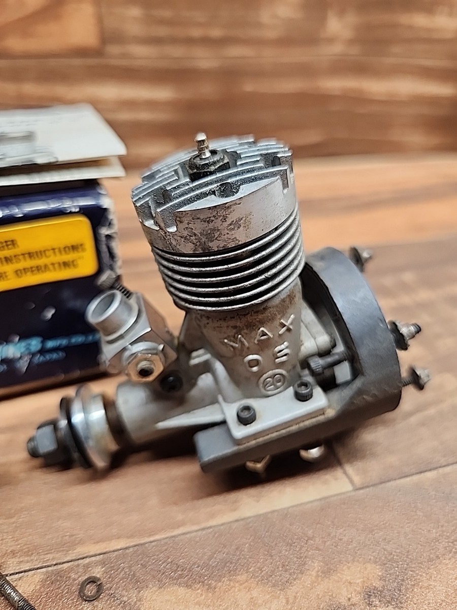 O.S. MAX 20R/C Cross Flow Vintage 2 stroke glow engine, for