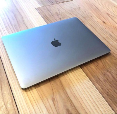 MacBookPro 16GB / 128GB i5 2017 13インチ Amazon.com: Mid 2017 Apple MacBook Pro with Touch Bar, with