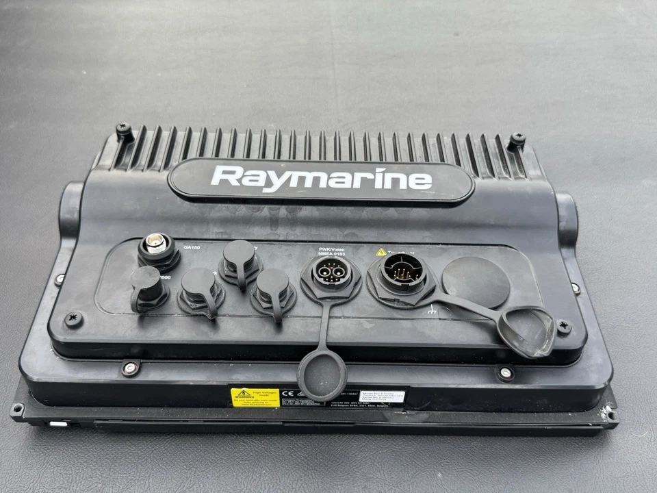 Raymarine Axiom Pro 12 S Chartplotter Fishfinder MFD with LNC Charts E70482 - Image 3 of 4