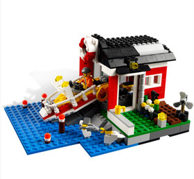 LEGO CREATOR: Lighthouse Island (5770) Complete w/Manuals, No Box (New Price)