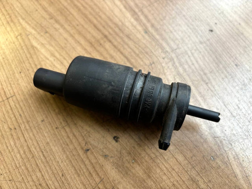 Spritzwasserpumpe VW Phaeton Wischwasserpumpe