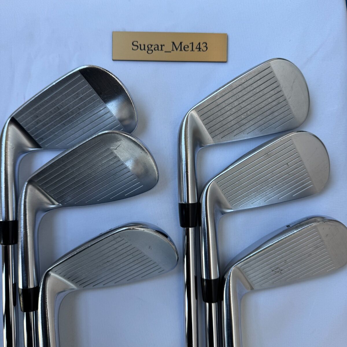 Titleist 718 AP2 Iron Set 6 Clubs 5-Pw AMT TOUR WHITE S200 Titleist 718 AP2 Iron Set 6 Clubs 5-Pw AMT TOUR WHITE S200