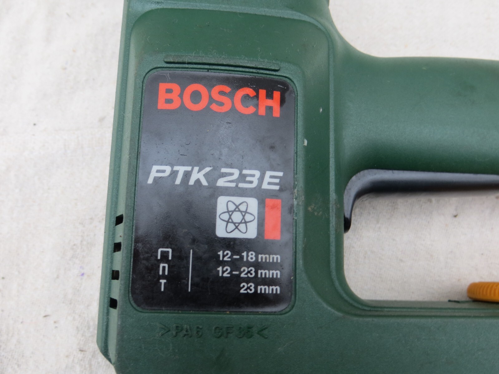 Bosch PTK 23E 240V Gun for Staples, Nails and Brads in excellent