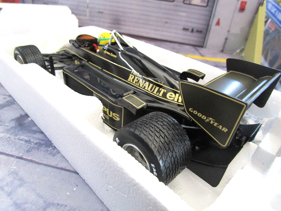 F1 LOTUS Renault Turbo 97 T97 GP Winner Port 1985 #12 Senna JSP Minichamps 1:18 - Bild 3 von 4