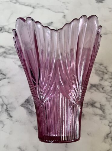 Vintage Fenton Art Deco Pink Pressed Glass Vase Spun Drapery Hollywood Regency - Picture 3 of 5