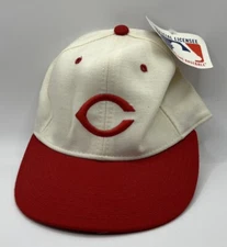 Vintage Cincinnati Reds New Era Pro 100% Wool Model Creme And Red Cap Size 7