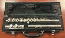 Yamaha 281 Flute Made in Indonesia Silver Plated Student Case