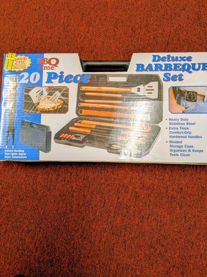 Deluxe 20 Piece BBQ Set In Case  *NEW**