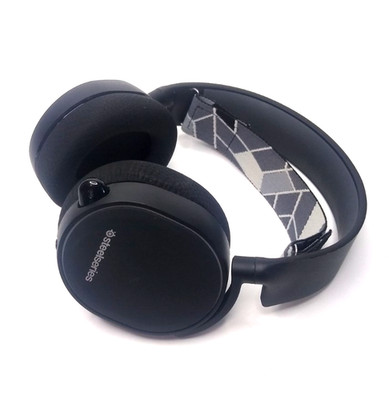 SteelSeries Arctis 3 Console Wired Stereo Gaming Headset Boom Microphone Black