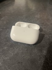 Apple Replacement Charging Case ONLY for Apple AirPods Pro 1st Gen - White