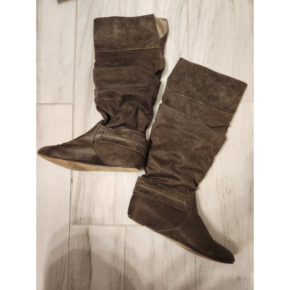 Botas altas de tacón bajo de gamuza Michael Antonio Scrunch para mujer talla 7 Foto 2 de 4