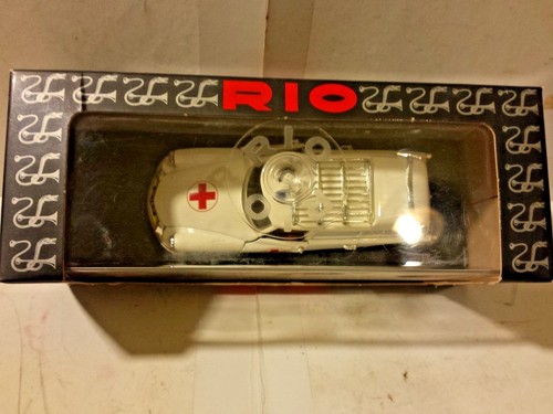 Rio Citroen Break Ambulanza Croce Rossa Scala 1:43 pressofuso ID 19 - Foto 2 di 6
