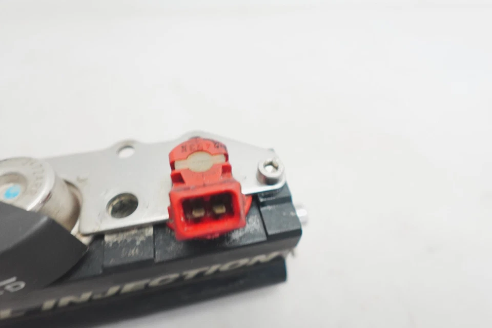 2004 Sea-Doo XP 951 OEM Gas Fuel Distributor Rail w/ Injectors Ass'y - Image 4 of 4