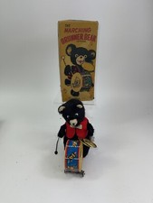 WORKING 1950s MECHANICAL WIND-UP MARCHING DRUMMER BEAR TIN LITHO ALPS TOY JAPAN