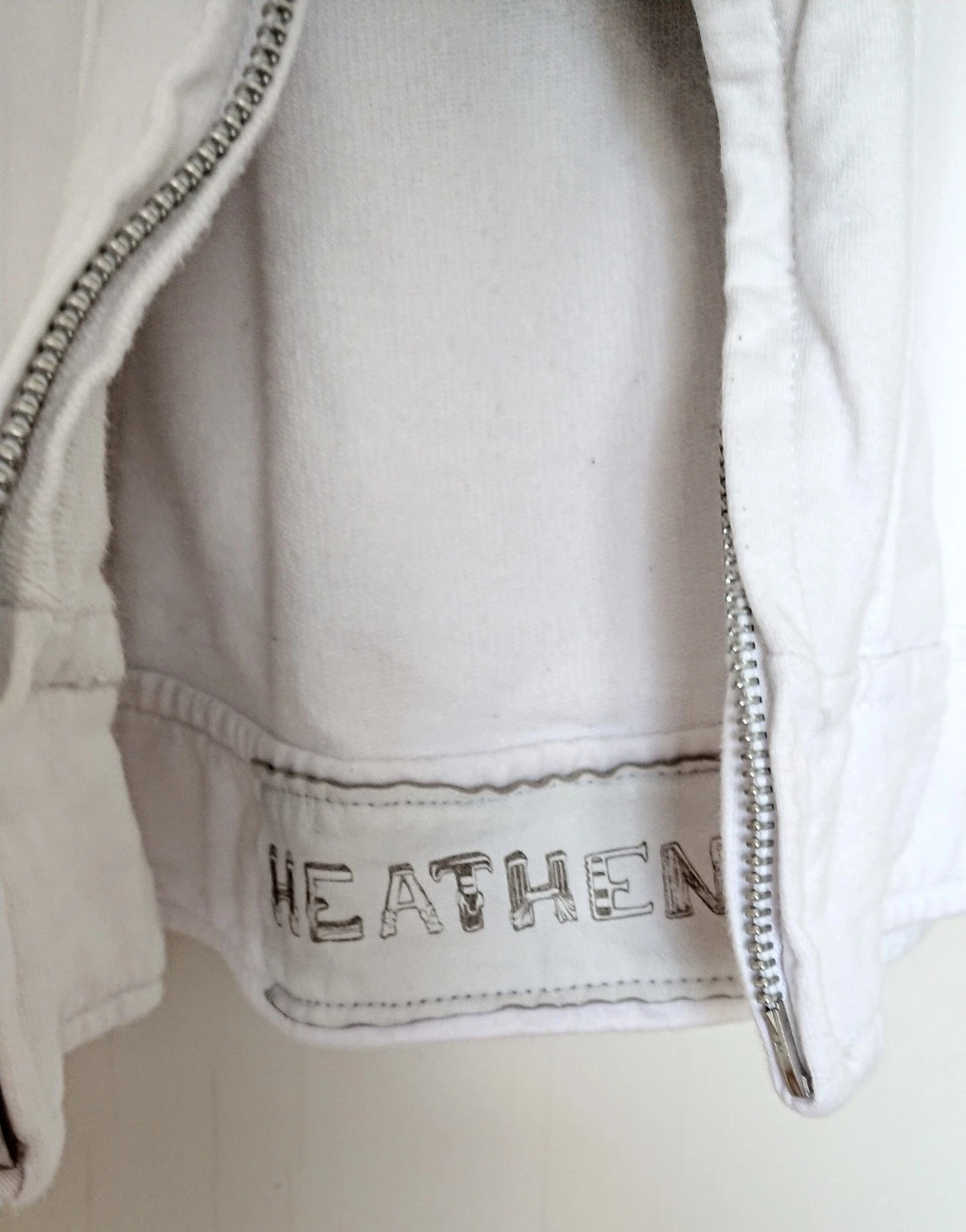 OFF WHITE Felpa con cappuccio HEATHEN Tribal in cotone bianco sporco taglia M