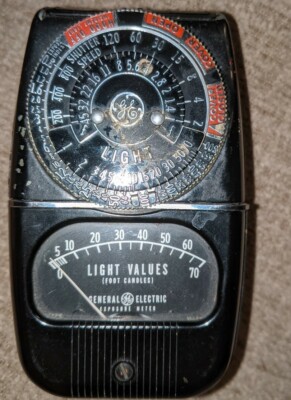 Vintage GE General Electric Light Meter 8DW58Y4 B73008 Working Condition