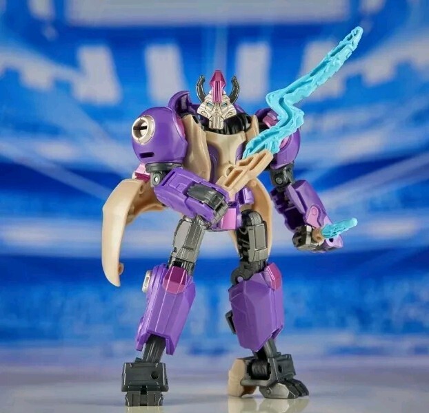 Transformers ONE Alpha Trion Prime Changer Deluxe Class 5
