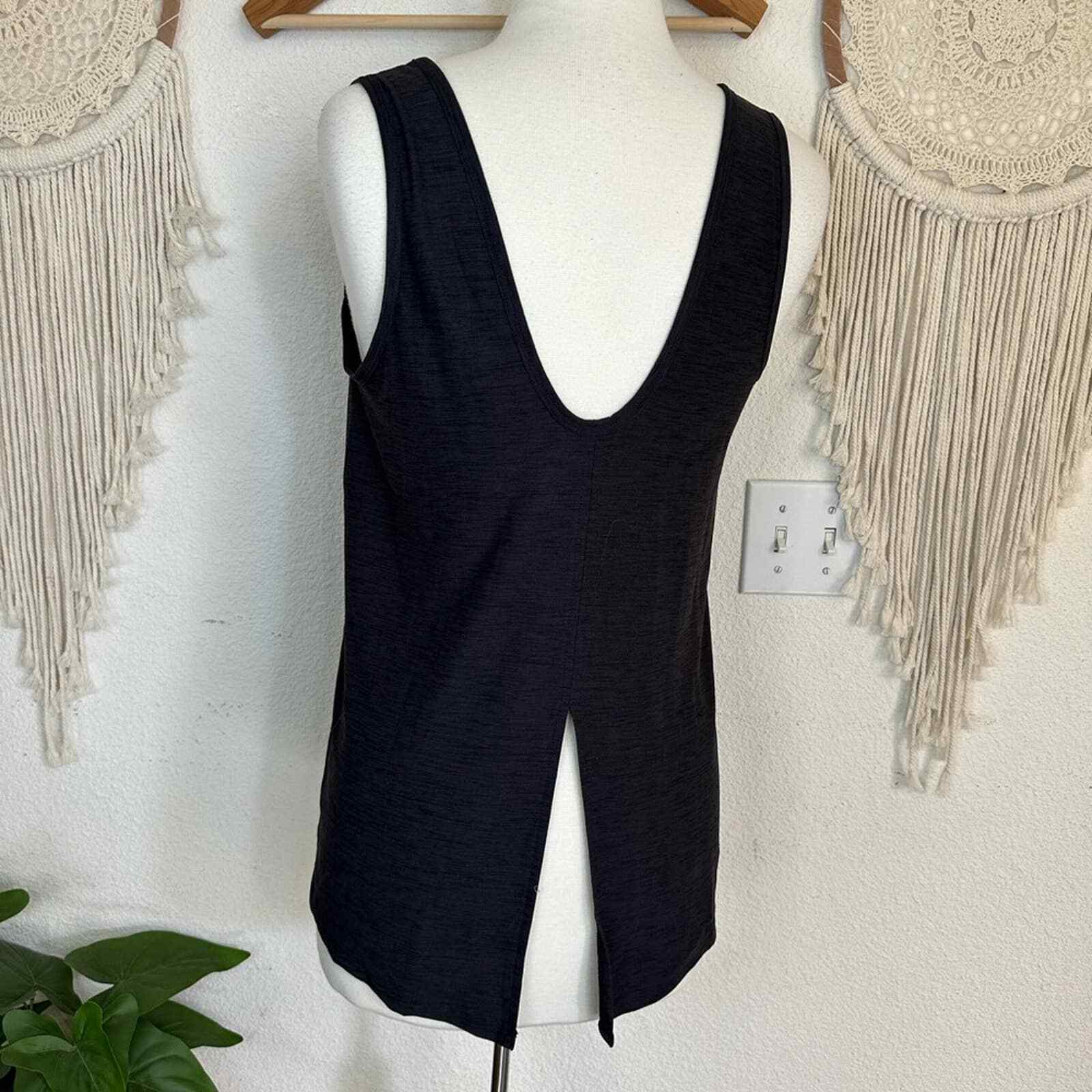 Old navy active athletic dk gray split back tank … - image 4
