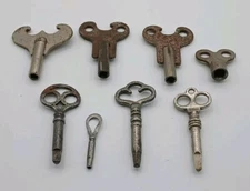 Lot of 8 Small Vintage Clock Winding Keys Mixed