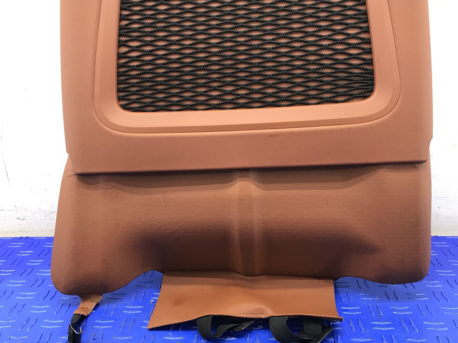 2017-2021 MASERATI QUATTROPORTE FRONT LEFT SEAT BACK TRIM PANEL BROWN 673001487