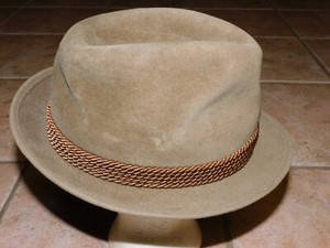 VTG COLLING WIEN AUSTRIA OCTOBERFEST OILVE GREEN BOWLER FEDORA HATSIZE 7 1/8