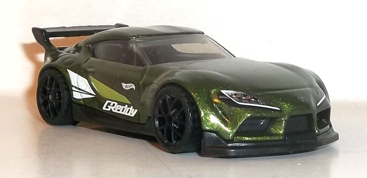 LOOSE 2023 HOT WHEELS 1:64 GREEN '20 TOYOTA GR SUPRA BLK