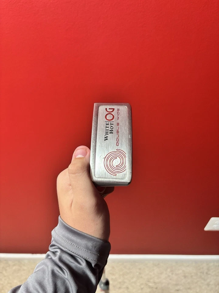 "Putter Odyssey White Hot OG doble ancho, 35,25"" de longitud". Empuñadura SuperStroke. Foto 2 de 4