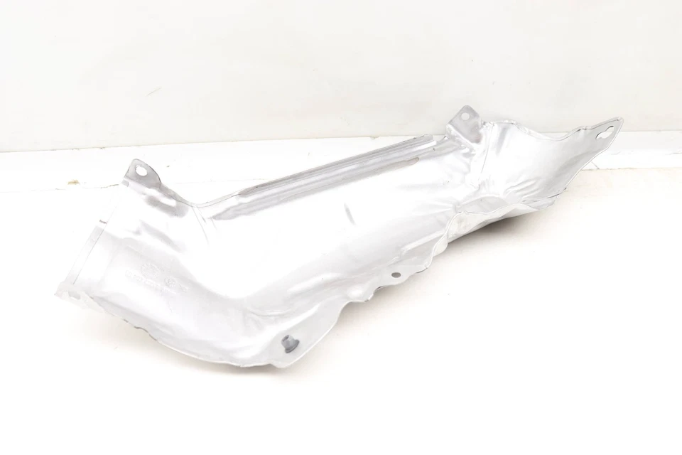 BMW M850I XDRIVE 2019-2024 - turbocompresor trasero derecho / protector térmico Foto 3 de 4