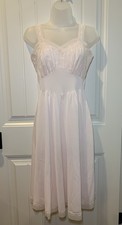 VTG Soft Pink Shadowline Nightgown Babydoll Empire Waist Sz 32 So Dainty 
