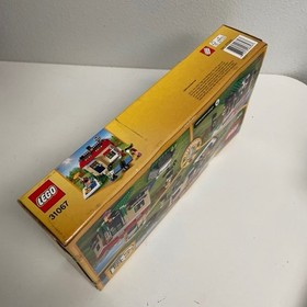 LEGO 31067 CREATOR: Modular Poolside Holiday - NEW DAMAGED BOX