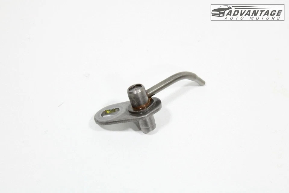 Chevrolet Colorado 2015-2022 2,5 L motor pistón aceite chorro boquilla OEM Foto 3 de 4