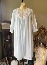 SEARS CARRIAGE COURT GOWN ROBE 2 PIECE VINTAGE NIGHTGOWN COTTAGECORE SIZE SMALL