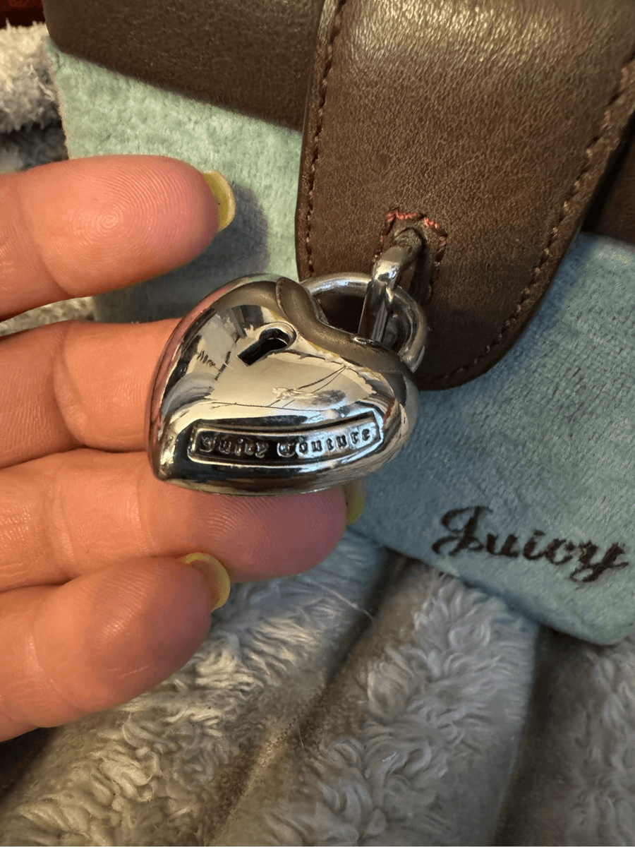 Juicy Couture vintage y2k velour square Jewelry Box bag Juicy Couture vintage y2k velour square Jewelry Box bag